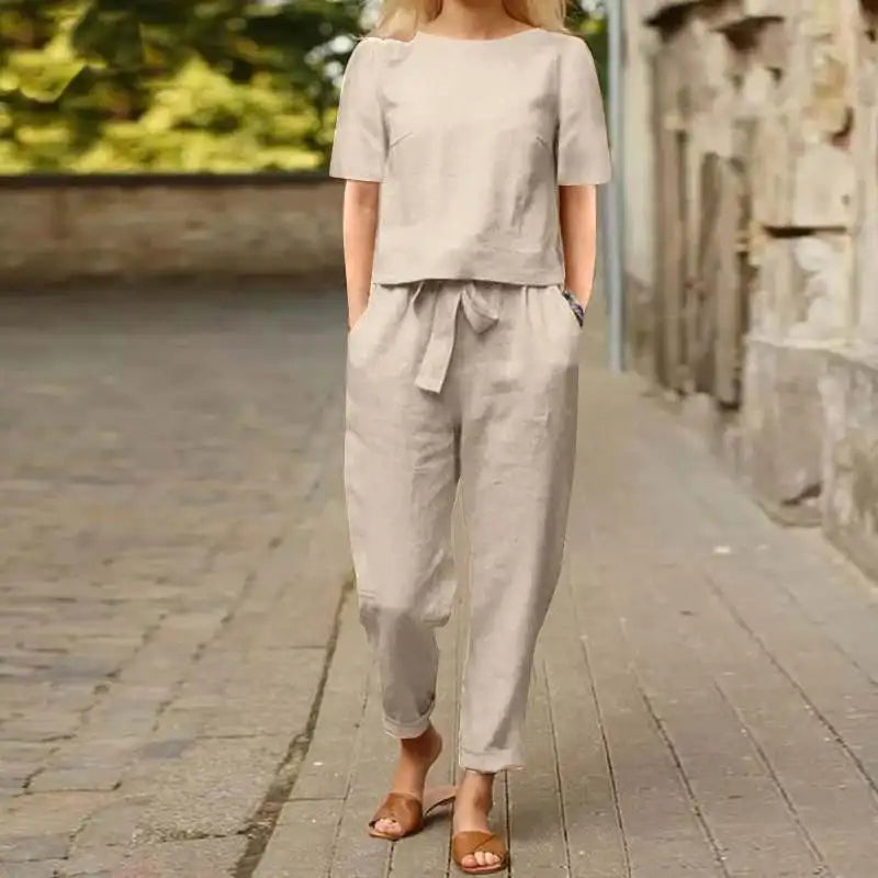 Loose-Fitting Set with Belt for Women