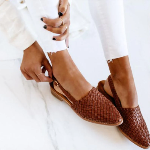 Brown / AU 10