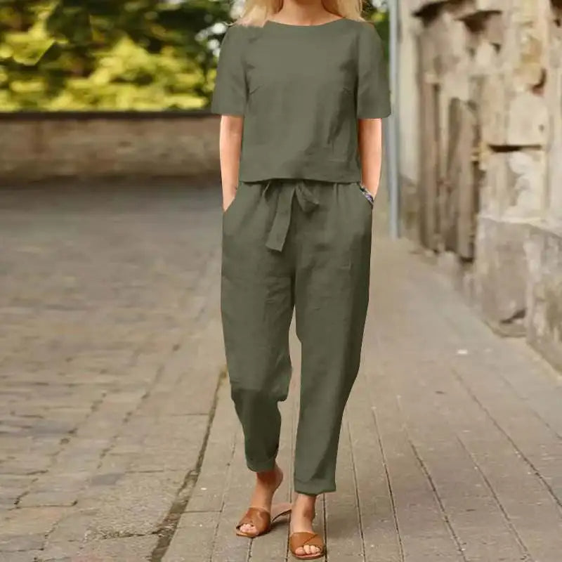 Loose-Fitting Set with Belt for Women
