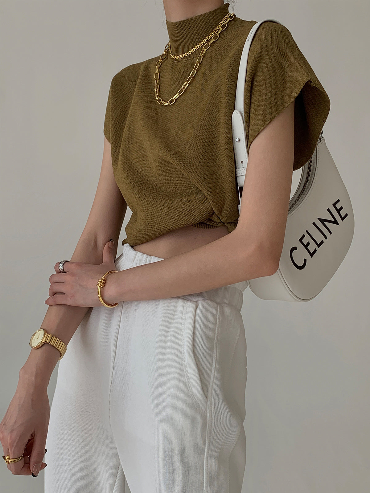 Casual Top with Mock Neck and Short Sleeves for Women