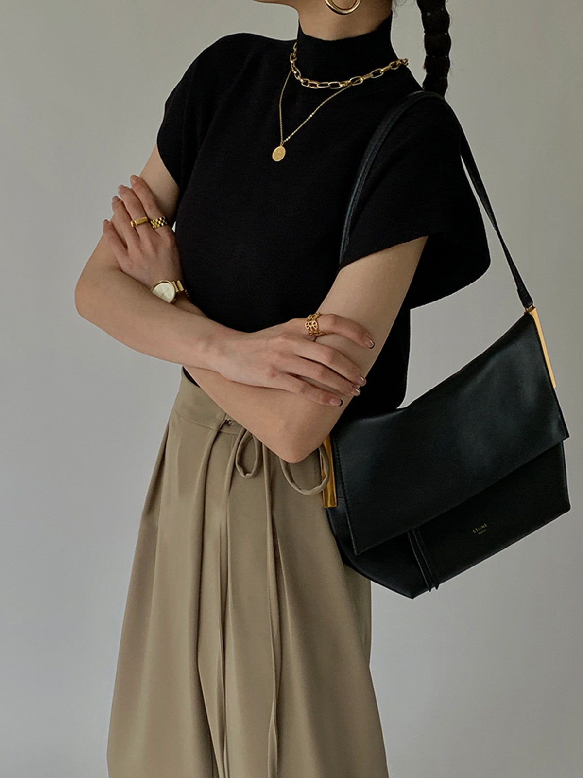 Casual Top with Mock Neck and Short Sleeves for Women