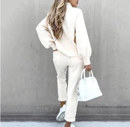 Two-Piece Relaxed Loungewear Set for Women